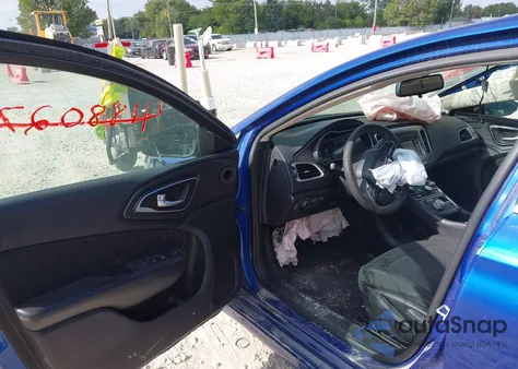 2016 Chrysler 200 Limited из США, поврежденный, VIN 1C3CCCAB4GN124375